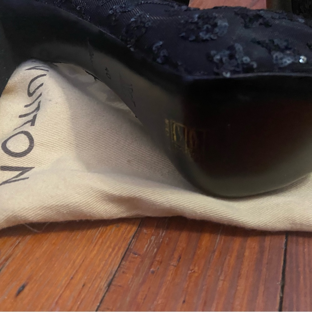 New Authentic Louis Vuitton mesh sequin pumps in black sz40 - Picture 3 of 4